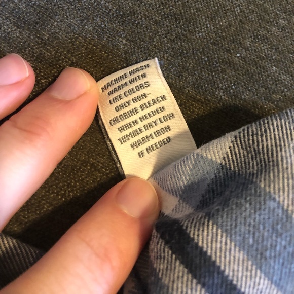 Blue plain Flannel Men’s Button-Up: Abercrombie and Fitch - Picture 7 of 8